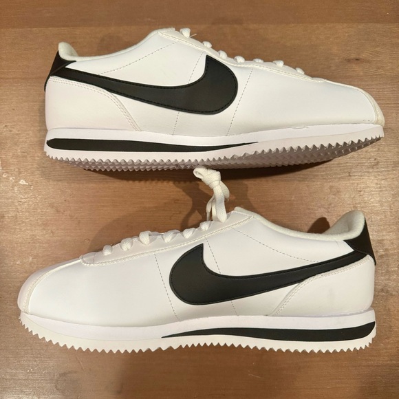 Nike Cortez Basic Leather “White Black” / Sz. 11 / DS (New) - Picture 3 of 5